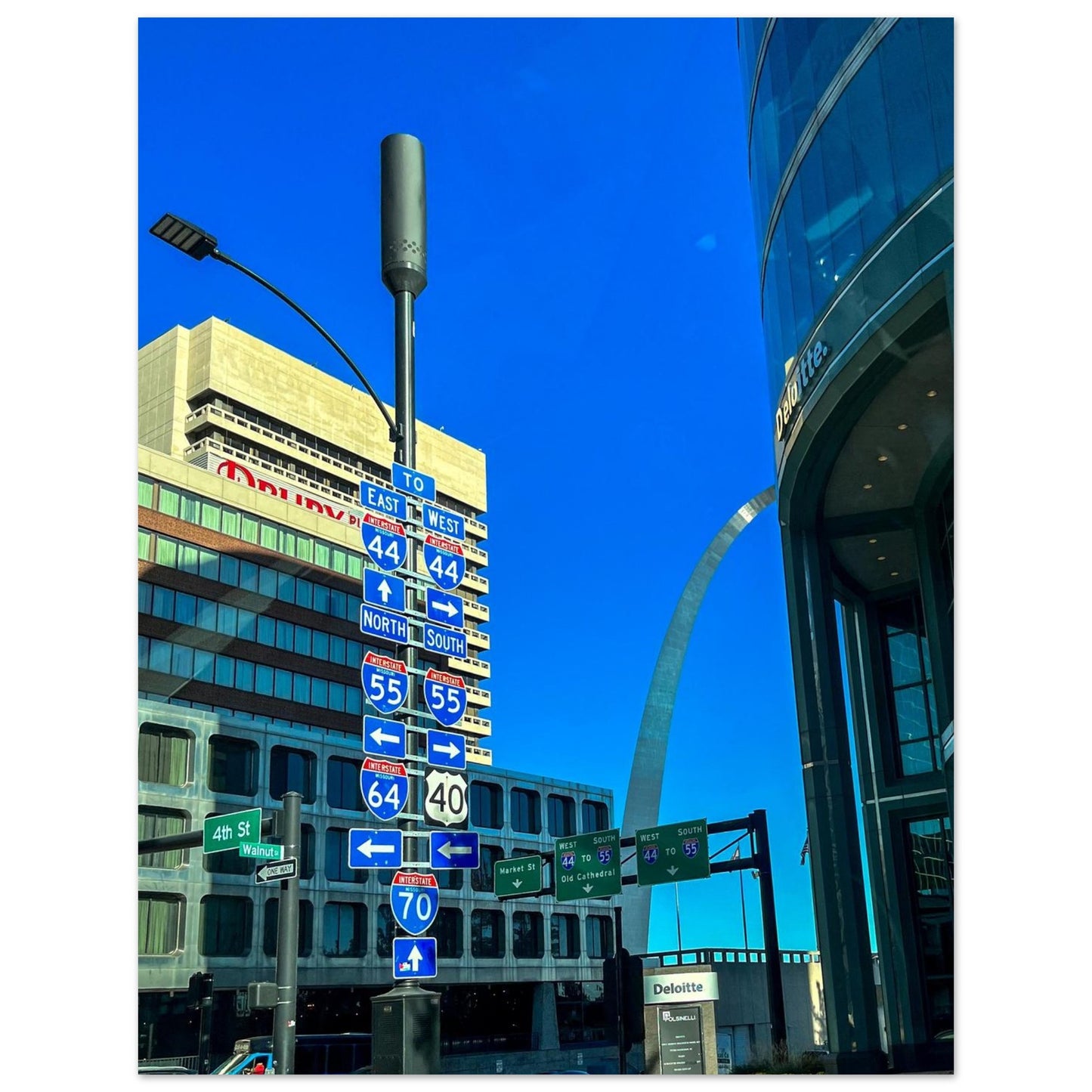 33221170-5314-4162-b4d9-d6277df9392f